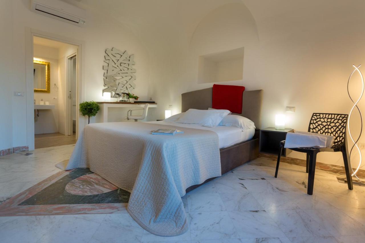 Le Suites Del Duomo House Catania Bagian luar foto